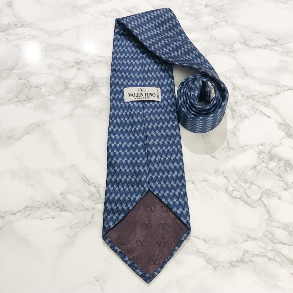 Valentino Blue Geometric Print Silk Designer Tie - Picture 3 of 5